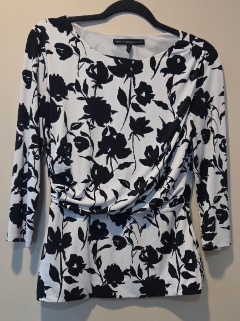 White House Black Market Black & Ivory Floral Ruched Blouse